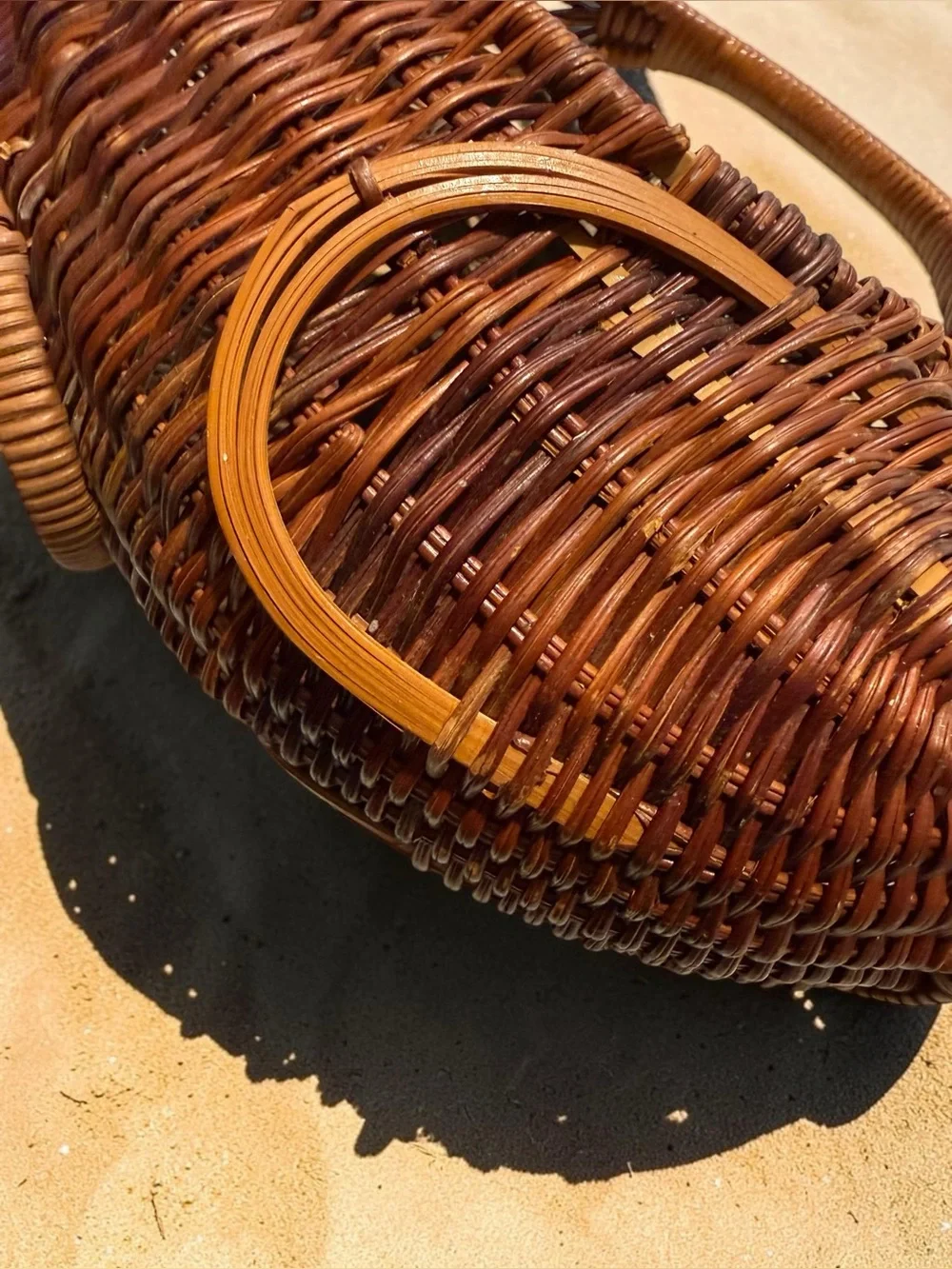 Handwoven Fish-Shaped Wicker Basket Bag - Brown